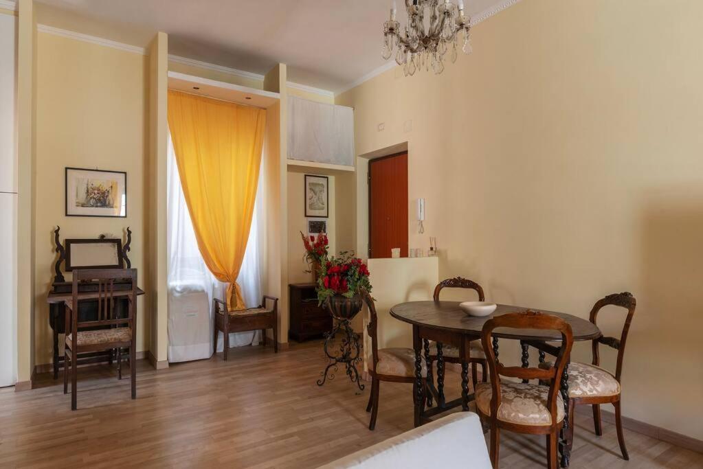 Elegante Appartamento Centrale Roma Exterior foto