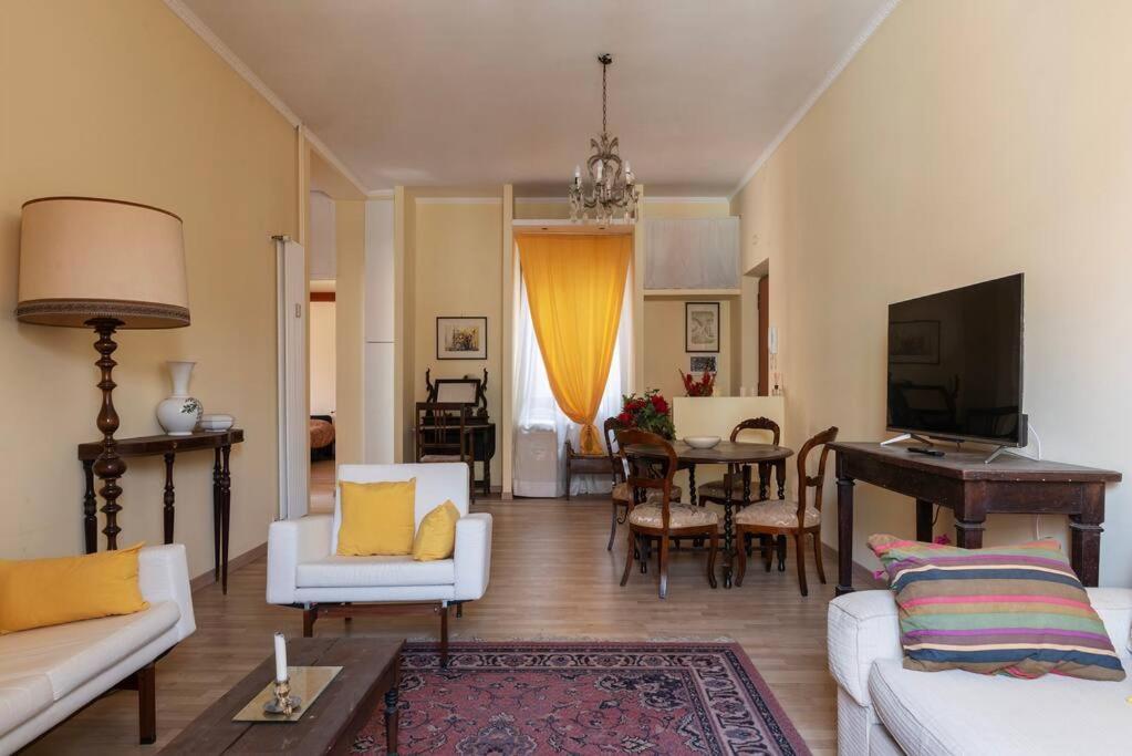 Elegante Appartamento Centrale Roma Exterior foto